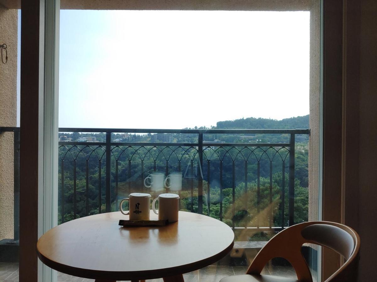 Jeju Lavender Hotel Согвипхо Экстерьер фото